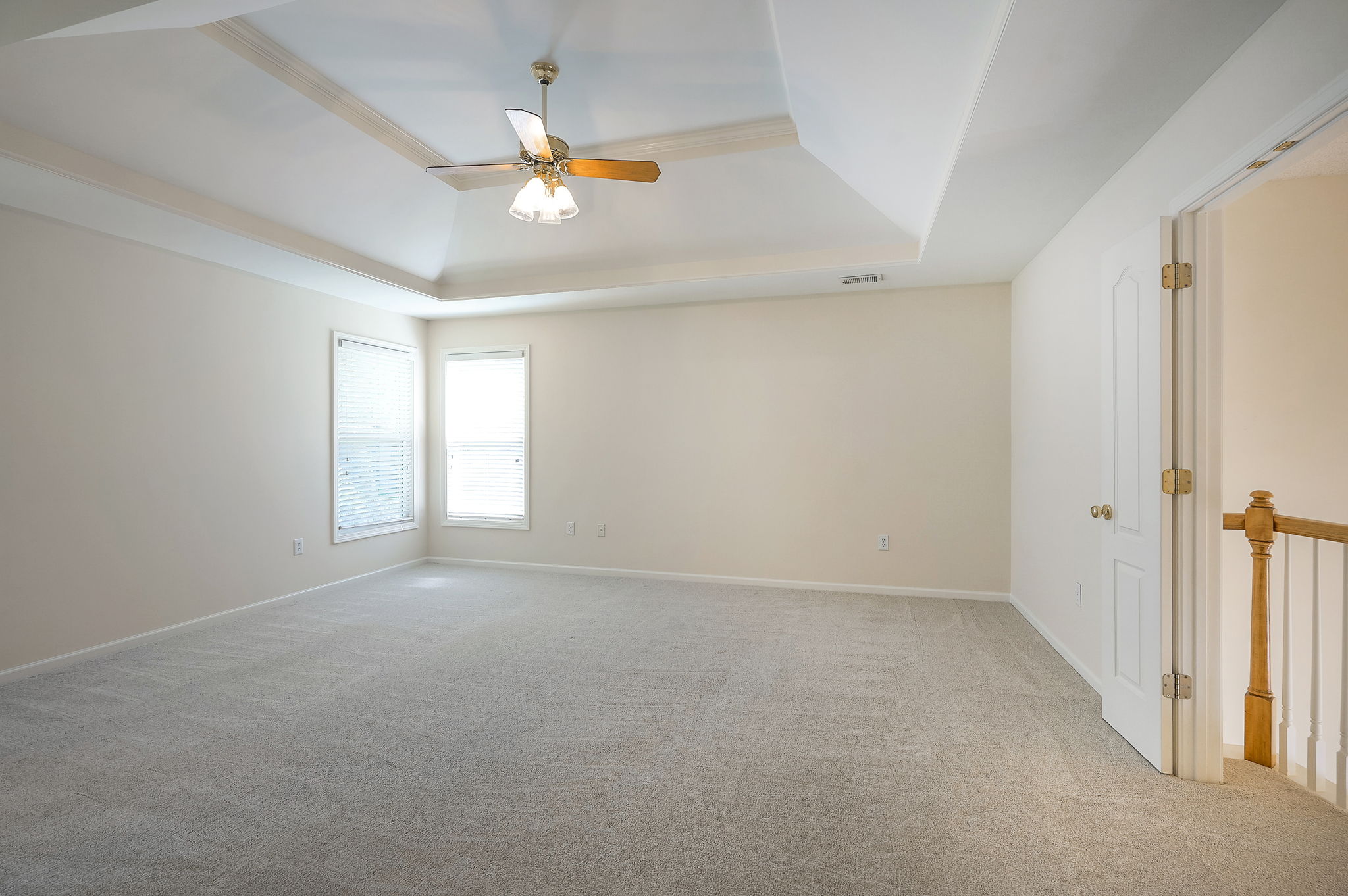  15223 Woodson Lane, Overland Park, KS 66223 - 物件實景