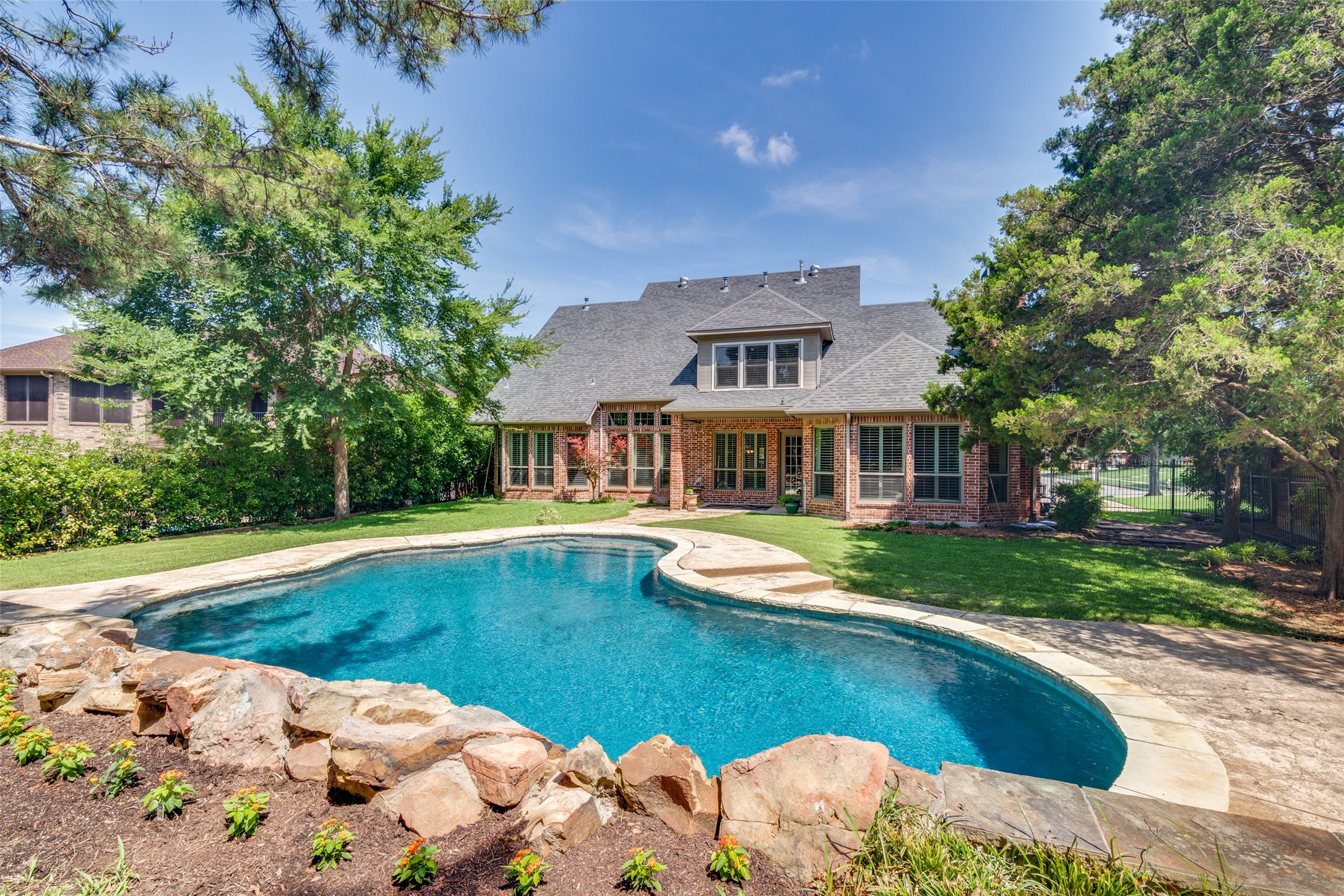 Heath, Texas, 75032, United States, 5 Bedrooms Bedrooms, ,4 BathroomsBathrooms,Residential,For Sale,1847303