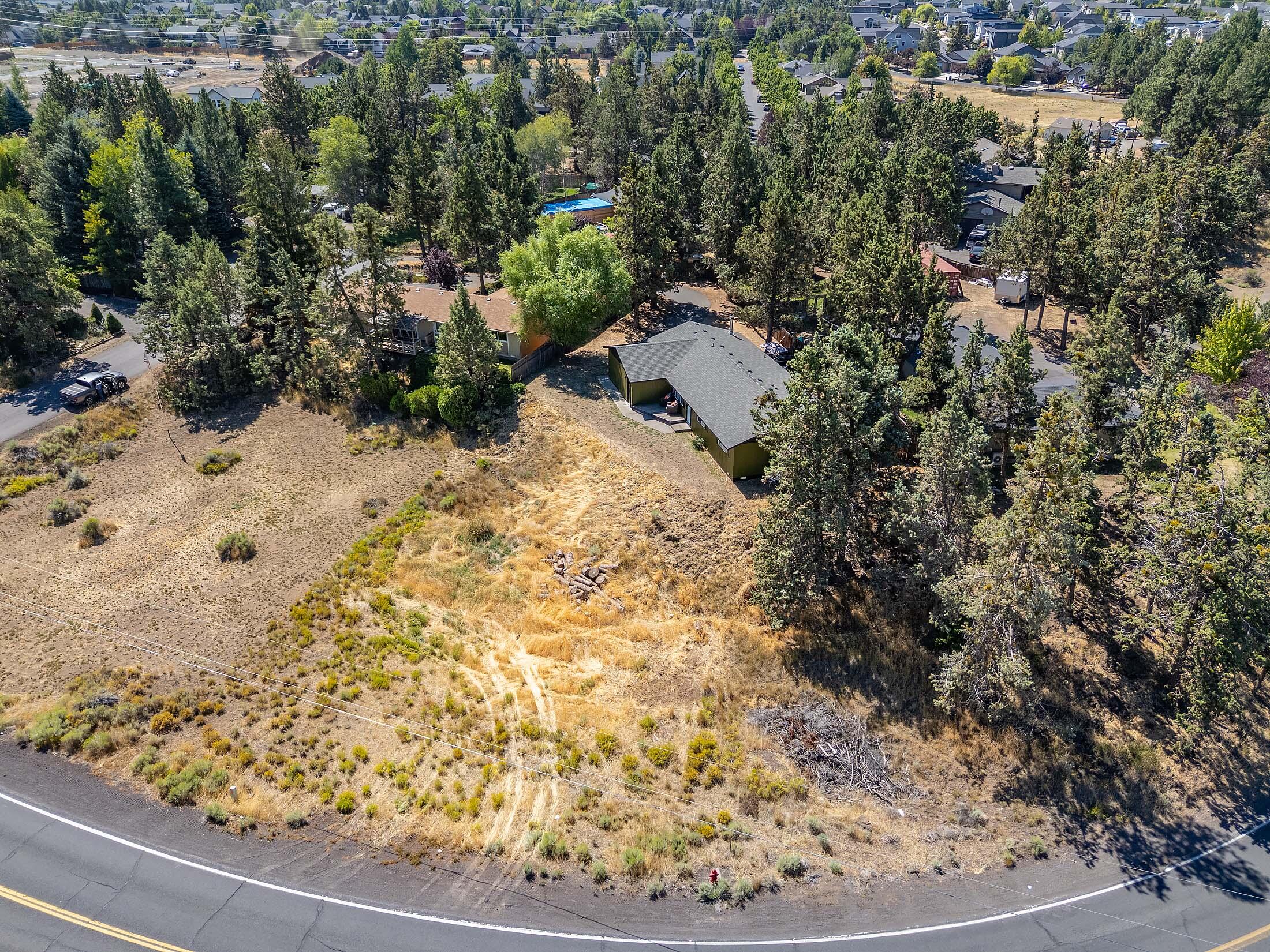 Bend, Oregon, 97701, United States, 3 Bedrooms Bedrooms, ,2 BathroomsBathrooms,Residential,For Sale,1913585