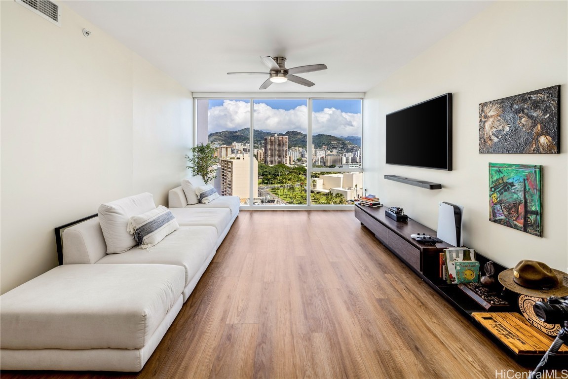 Honolulu, Hawaii, 96813, United States, 1 Bedroom Bedrooms, ,1 BathroomBathrooms,Residential,For Sale,1705133