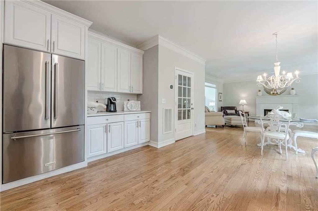 Cumming, Georgia, 30041, United States, 5 Bedrooms Bedrooms, ,5 BathroomsBathrooms,Residential,For Sale,1919838