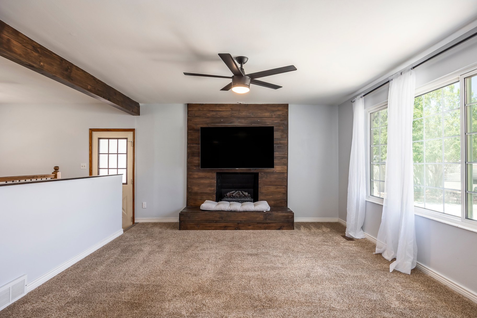  Darling Start Home in East Sandy - 物件實景