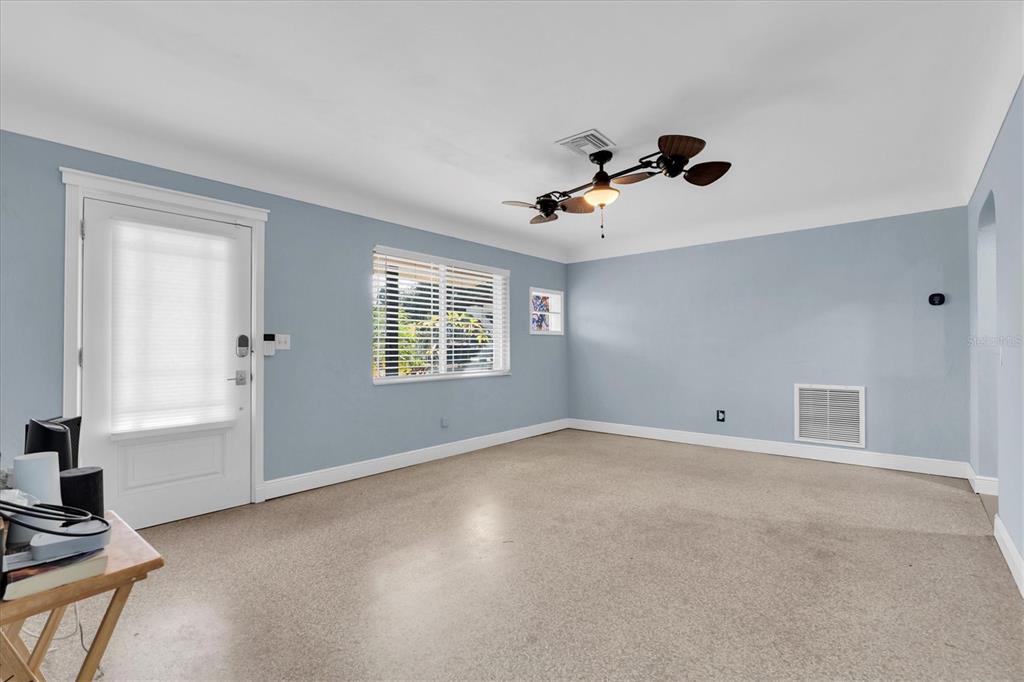 Gulfport, Florida, 33707, United States, 3 Bedrooms Bedrooms, ,1 BathroomBathrooms,Residential,For Sale,1997184