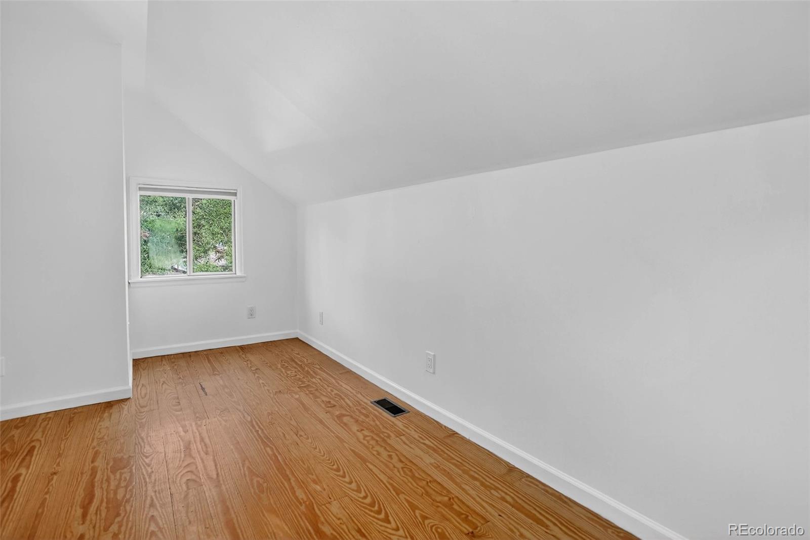 Kittredge, Colorado, 80457, United States, 3 Bedrooms Bedrooms, ,1 BathroomBathrooms,Residential,For Sale,1875776