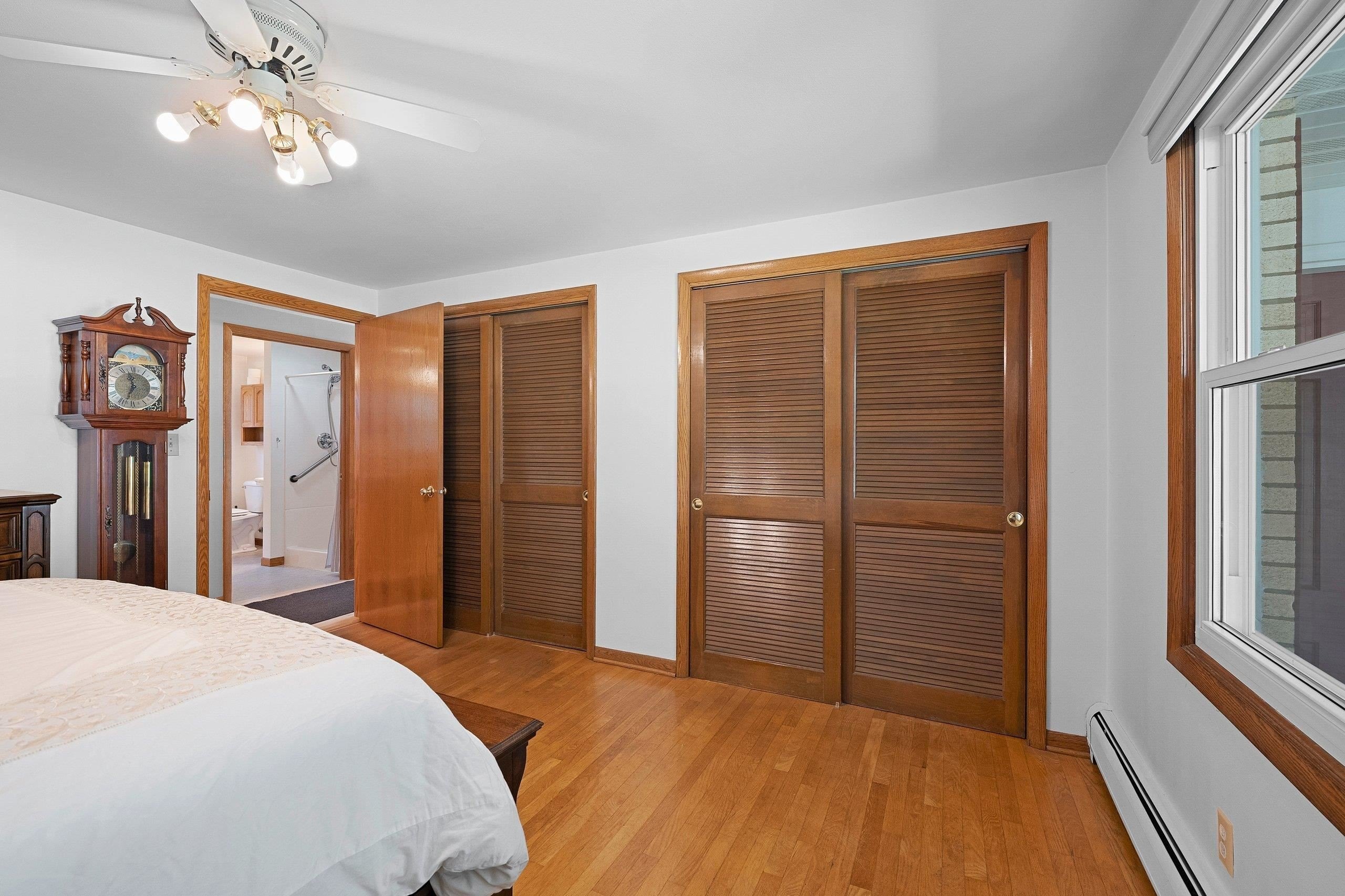 GREEN BAY, Wisconsin, 54304-4417, United States, 4 Bedrooms Bedrooms, ,2 BathroomsBathrooms,Residential,For Sale,1978060