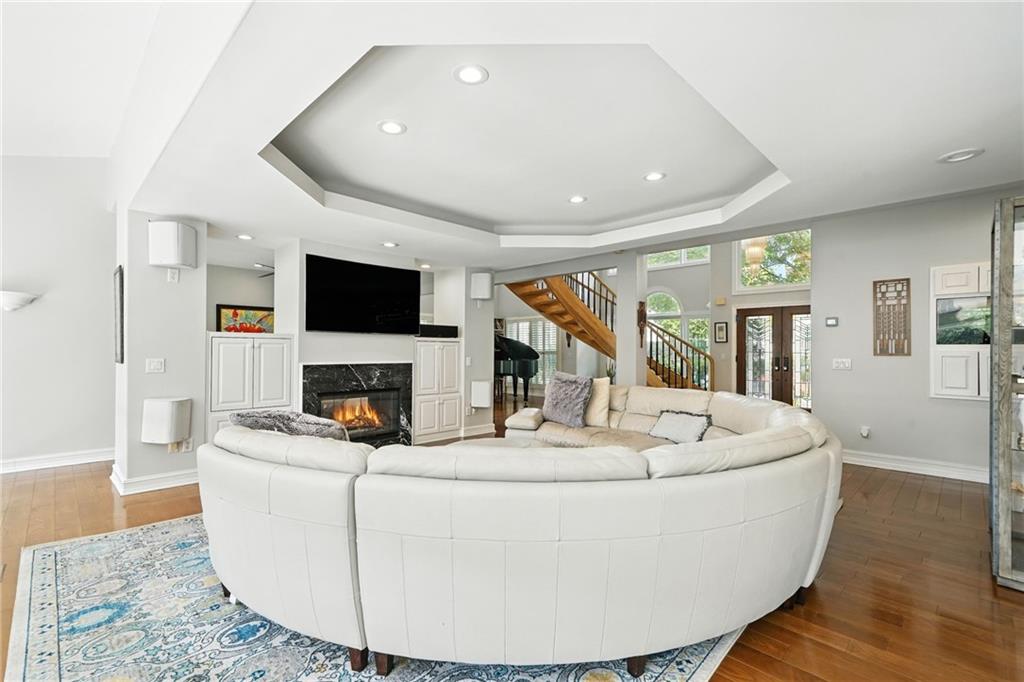 Marietta, Georgia, 30067, United States, 5 Bedrooms Bedrooms, ,4 BathroomsBathrooms,Residential,For Sale,1938523