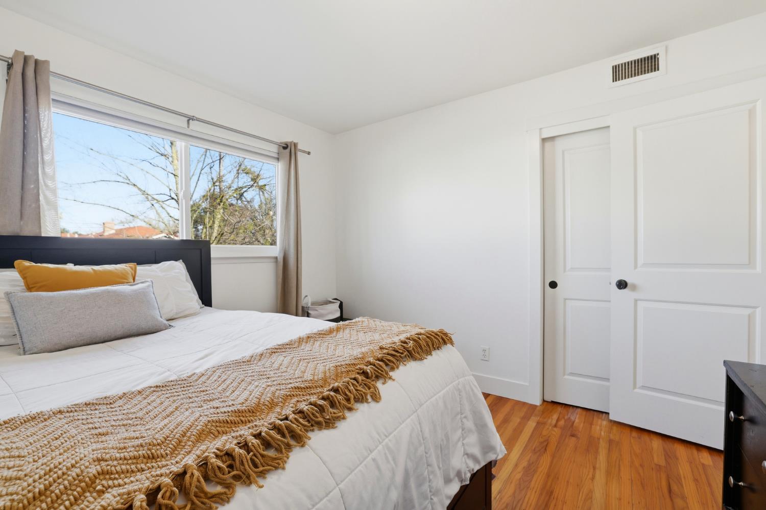 Sacramento, California, 95864, United States, 3 Bedrooms Bedrooms, ,2 BathroomsBathrooms,Residential,For Sale,2010336