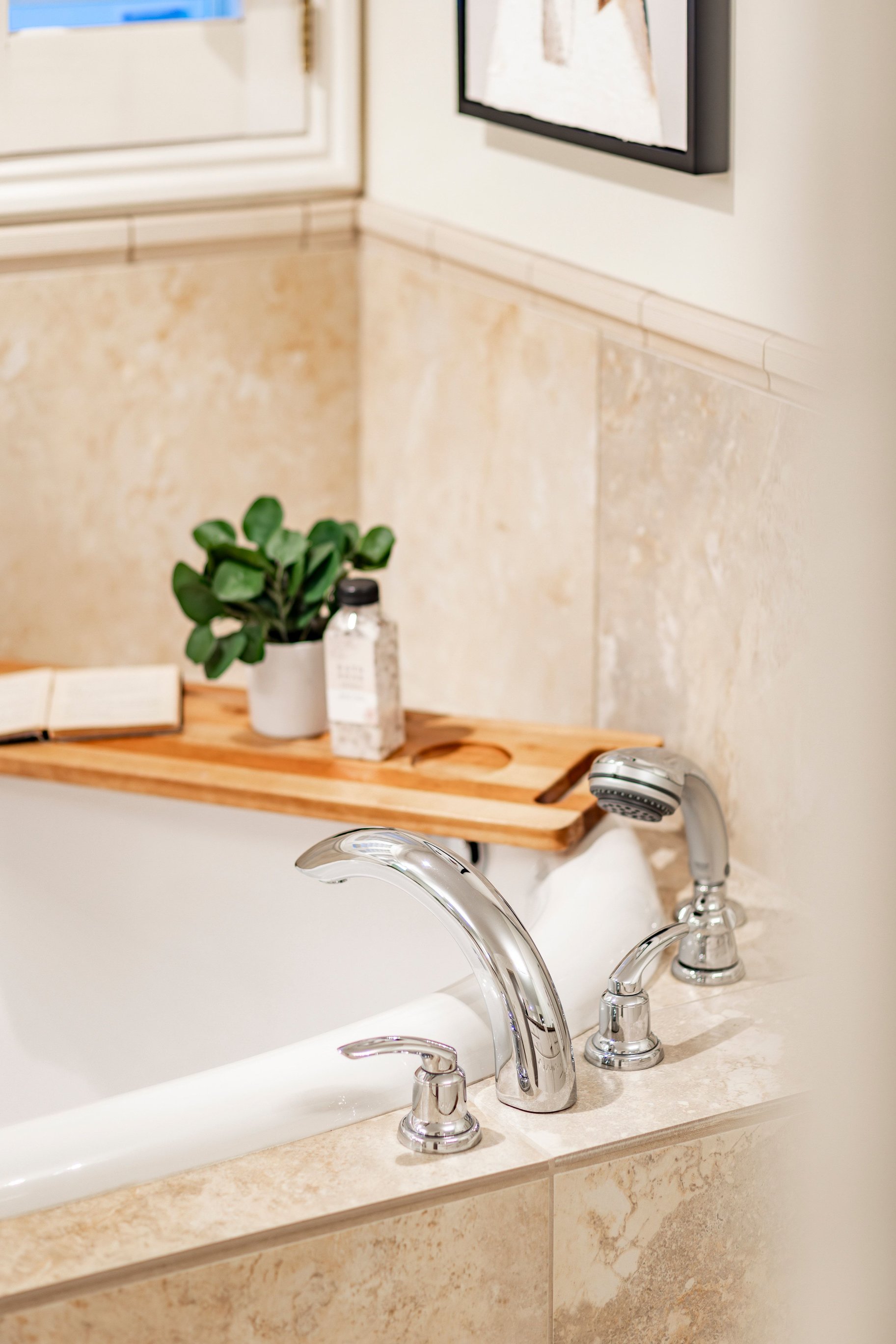  A Large Home in a Sought-After Private Community in East Millcreek - 物件實景