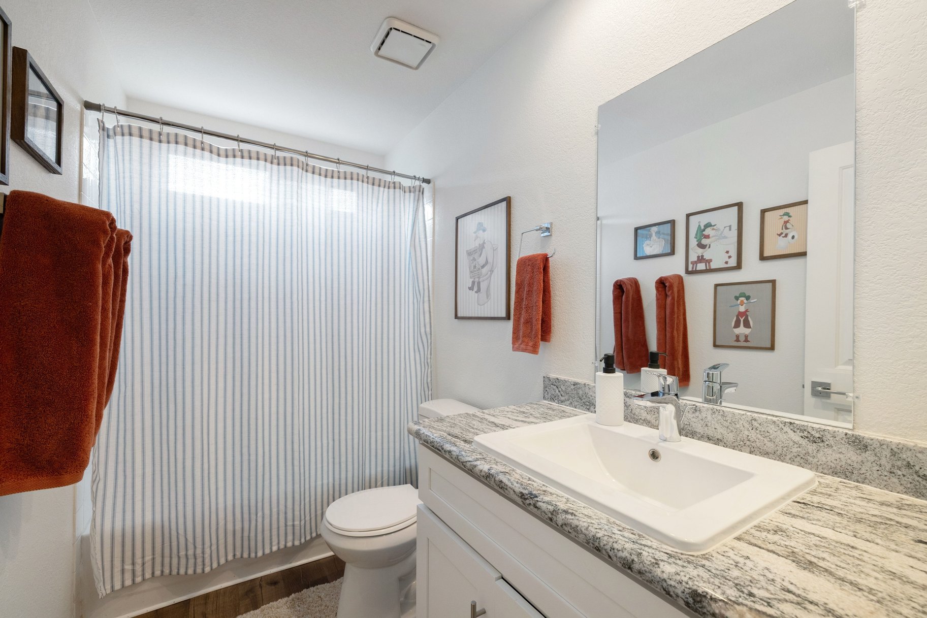  Beautifully renovated home offering warmth and serene living - 物件實景