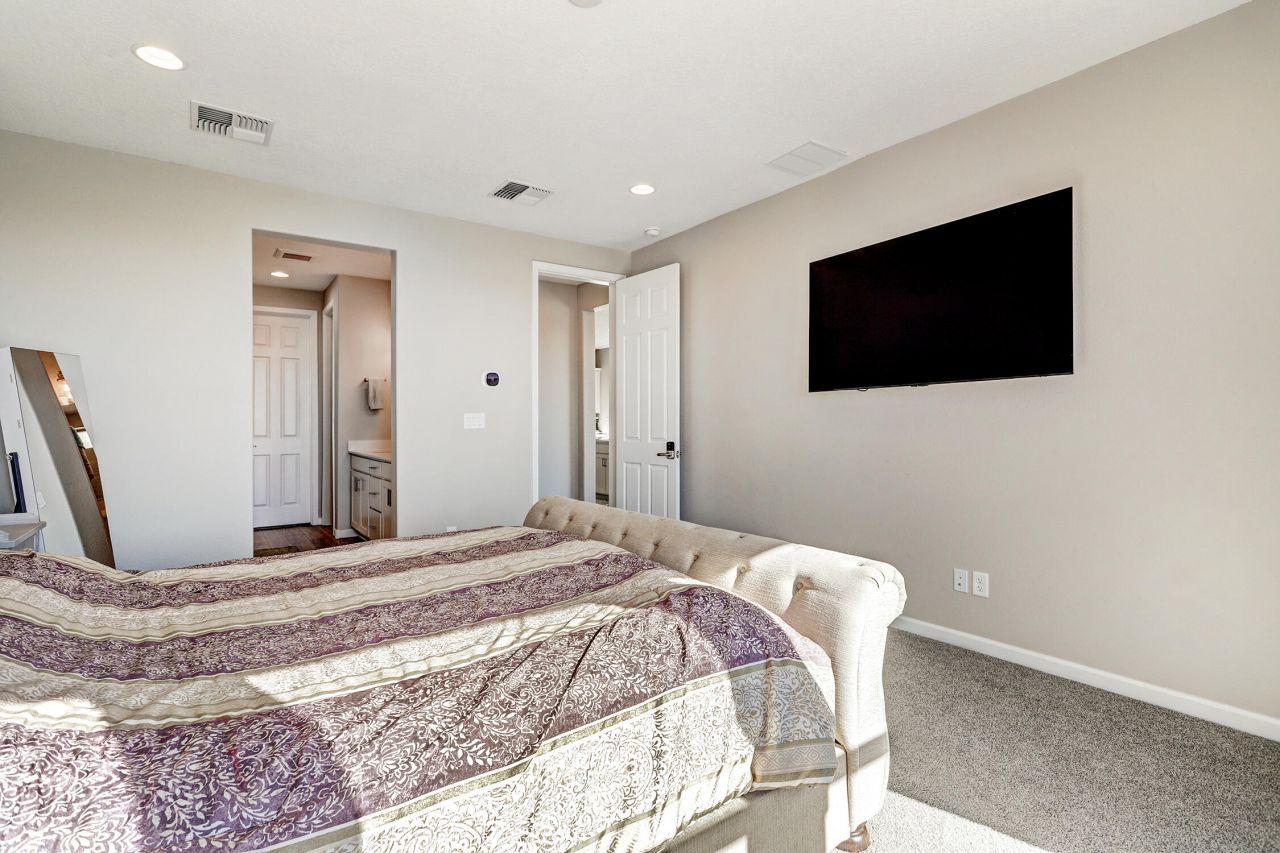 Rio Rancho, New Mexico, 87124, United States, 5 Bedrooms Bedrooms, ,4 BathroomsBathrooms,Residential,For Sale,2003162