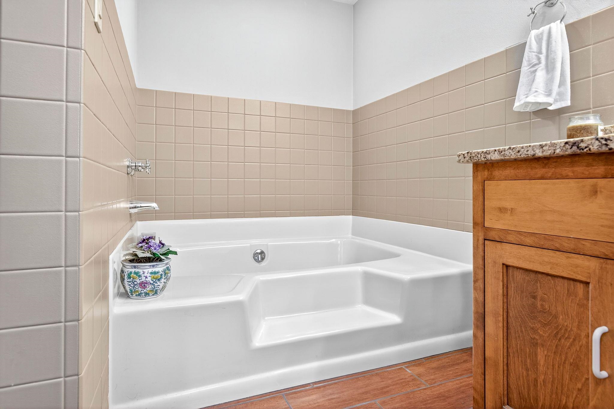 Kaukauna, Wisconsin, 54130-2900, United States, 3 Bedrooms Bedrooms, ,3 BathroomsBathrooms,Residential,For Sale,1916177