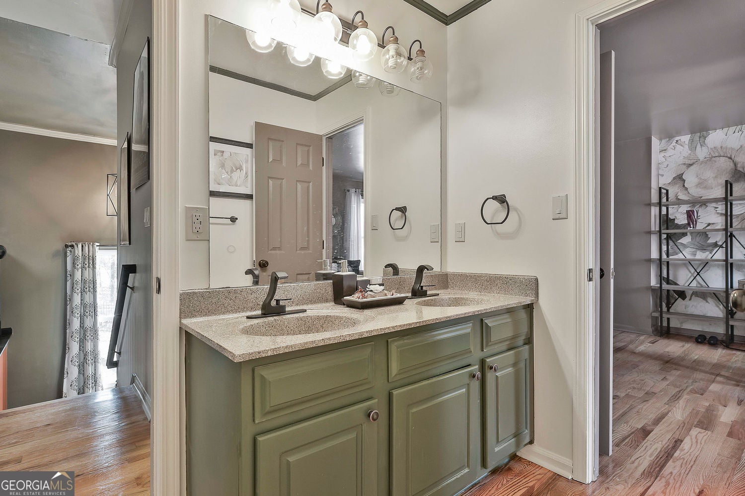 Tyrone, Georgia, 30290, United States, 4 Bedrooms Bedrooms, ,4 BathroomsBathrooms,Residential,For Sale,1922559