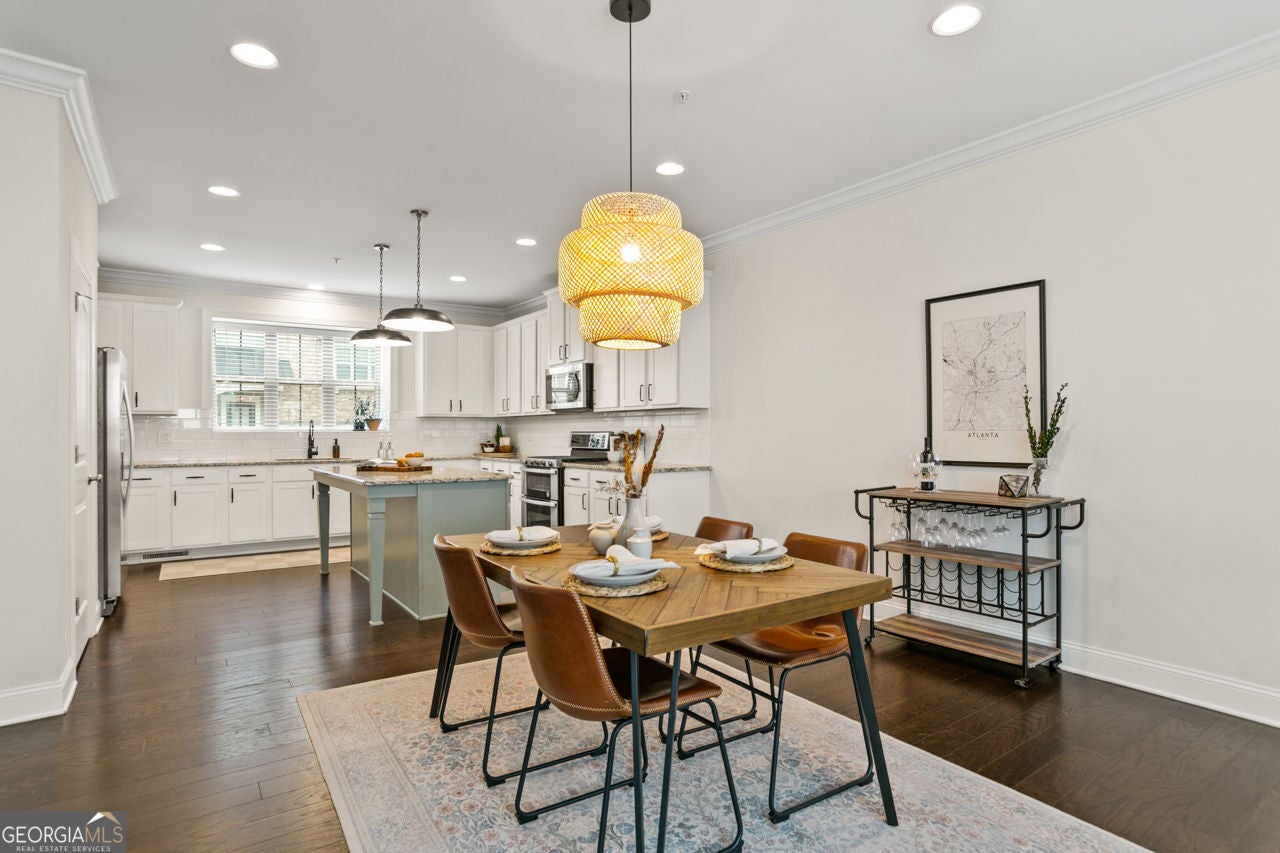 Marietta, Georgia, 30064, United States, 3 Bedrooms Bedrooms, ,4 BathroomsBathrooms,Residential,For Sale,1968342