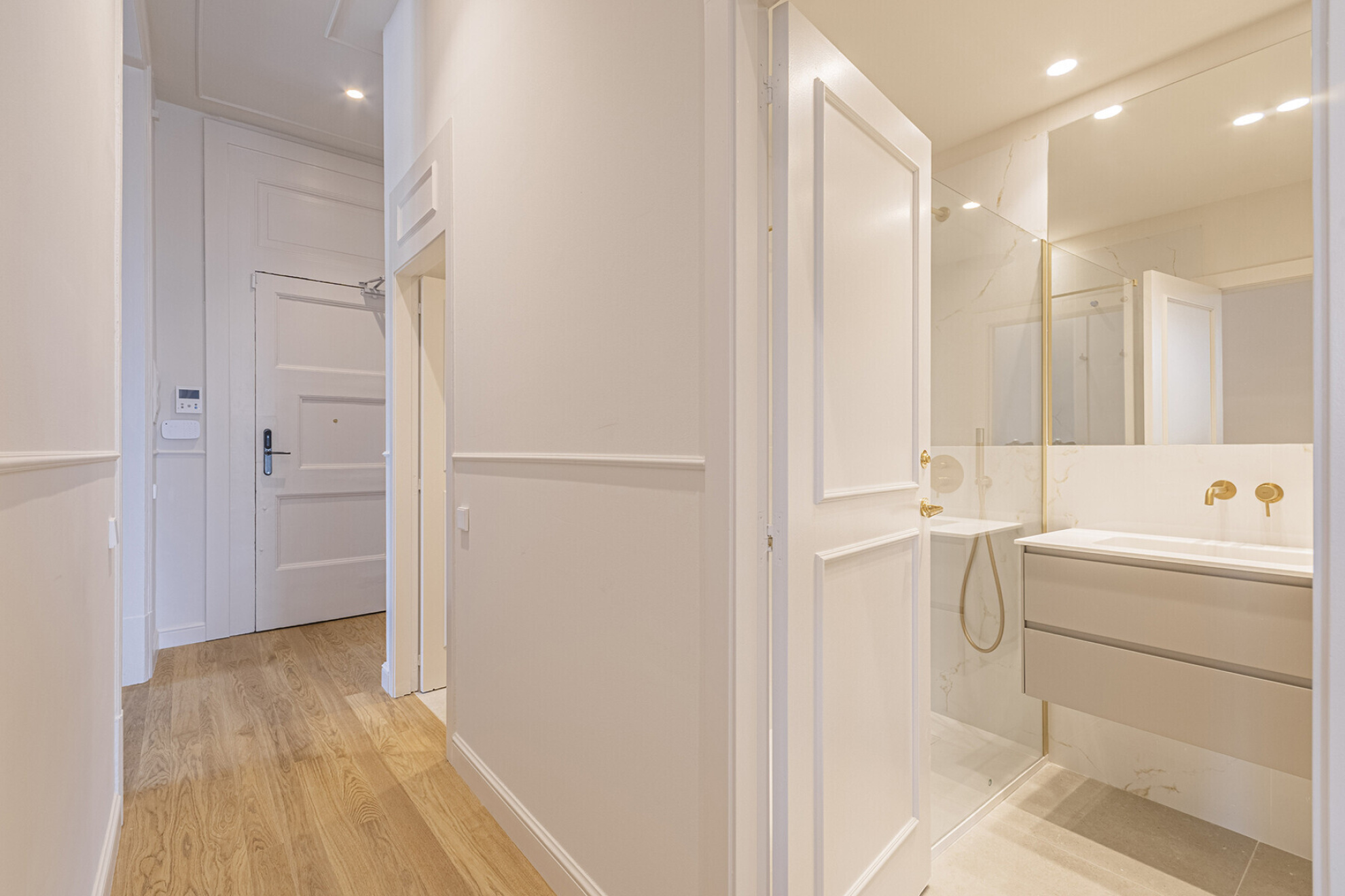  Renovated corner apartment in El Born with views of Port Vell - 物件實景