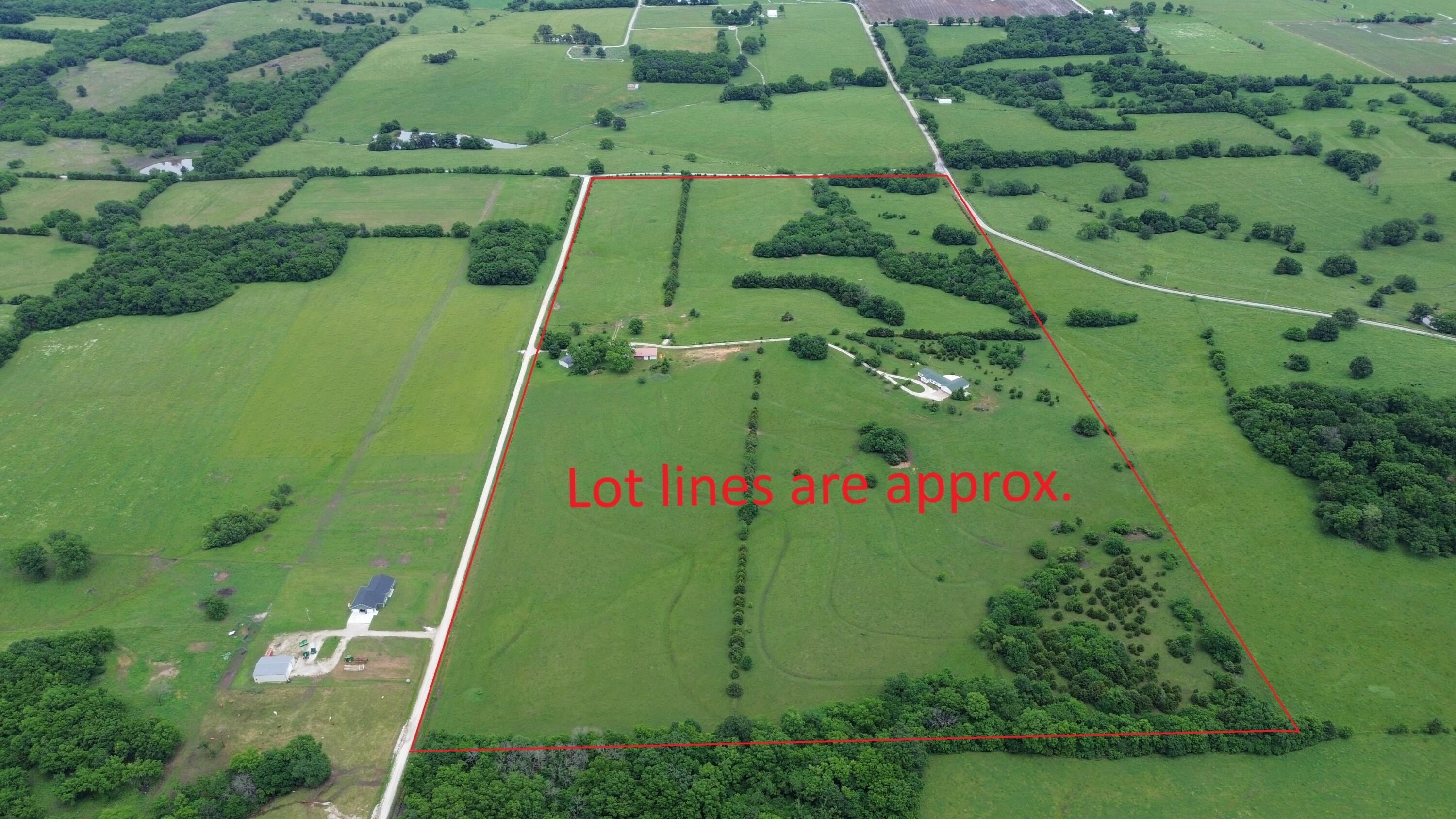 Bolivar, Missouri, 65613, United States, 4 Bedrooms Bedrooms, ,2 BathroomsBathrooms,Residential,For Sale,1996744