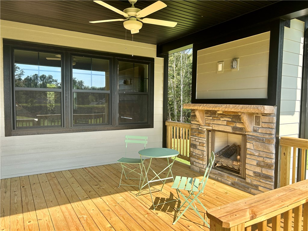 Central, South Carolina, 29630, United States, 4 Bedrooms Bedrooms, ,3 BathroomsBathrooms,Residential,For Sale,1966920