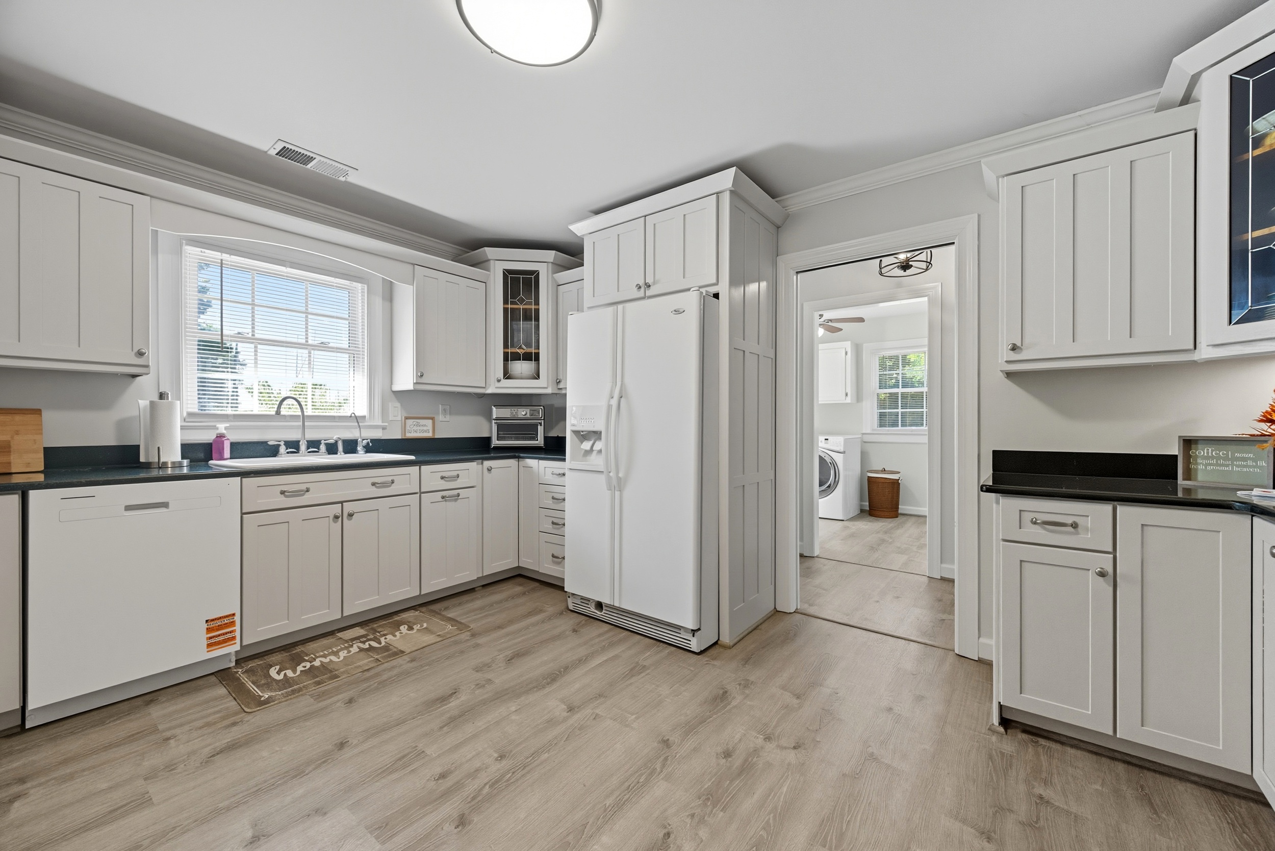 Deltaville, Virginia, 230432093, United States, 4 Bedrooms Bedrooms, ,4 BathroomsBathrooms,Residential,For Sale,1983075