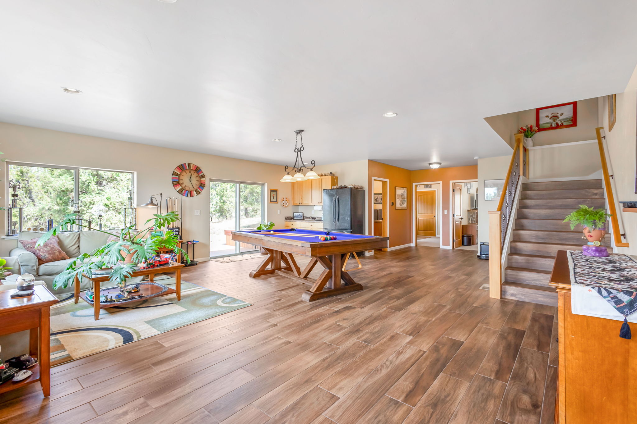 Prineville, Oregon, 97754, United States, 3 Bedrooms Bedrooms, ,4 BathroomsBathrooms,Residential,For Sale,1942116