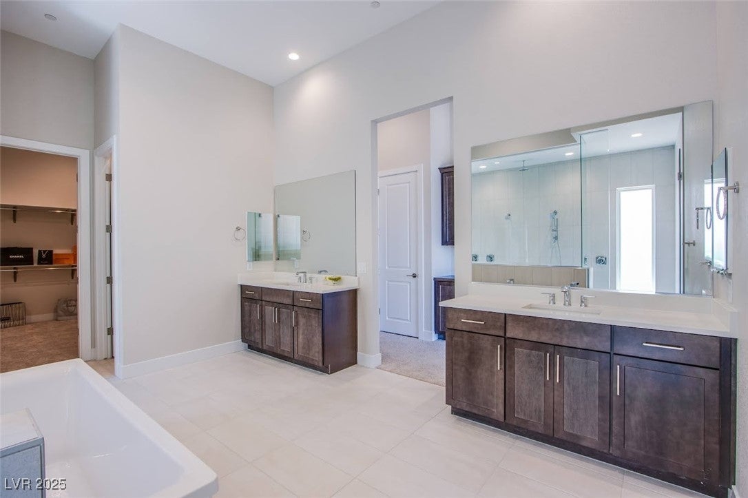 Las Vegas, Nevada, 89135, United States, 4 Bedrooms Bedrooms, ,4 BathroomsBathrooms,Residential,For Sale,1943877