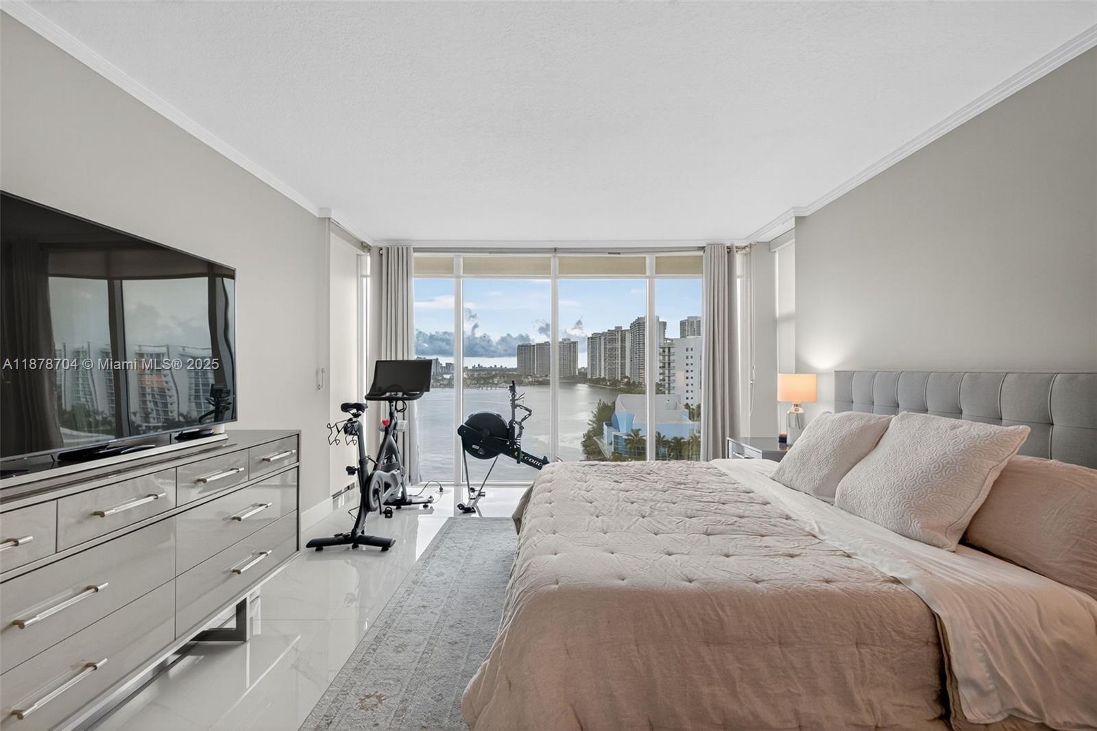 Aventura, Florida, 33180, United States, 2 Bedrooms Bedrooms, ,3 BathroomsBathrooms,Residential,For Sale,1947982