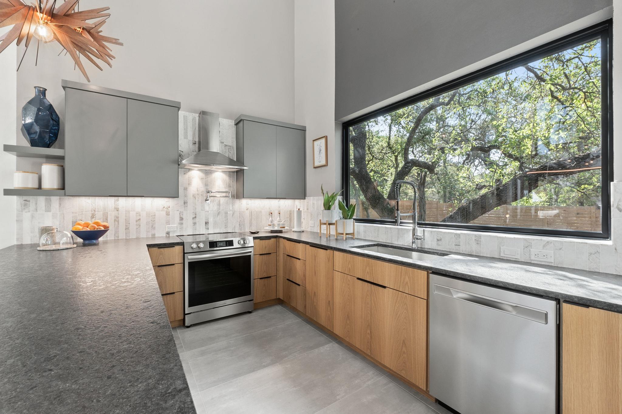 Austin, Texas, 78734, United States, 3 Bedrooms Bedrooms, ,4 BathroomsBathrooms,Residential,For Sale,1766077