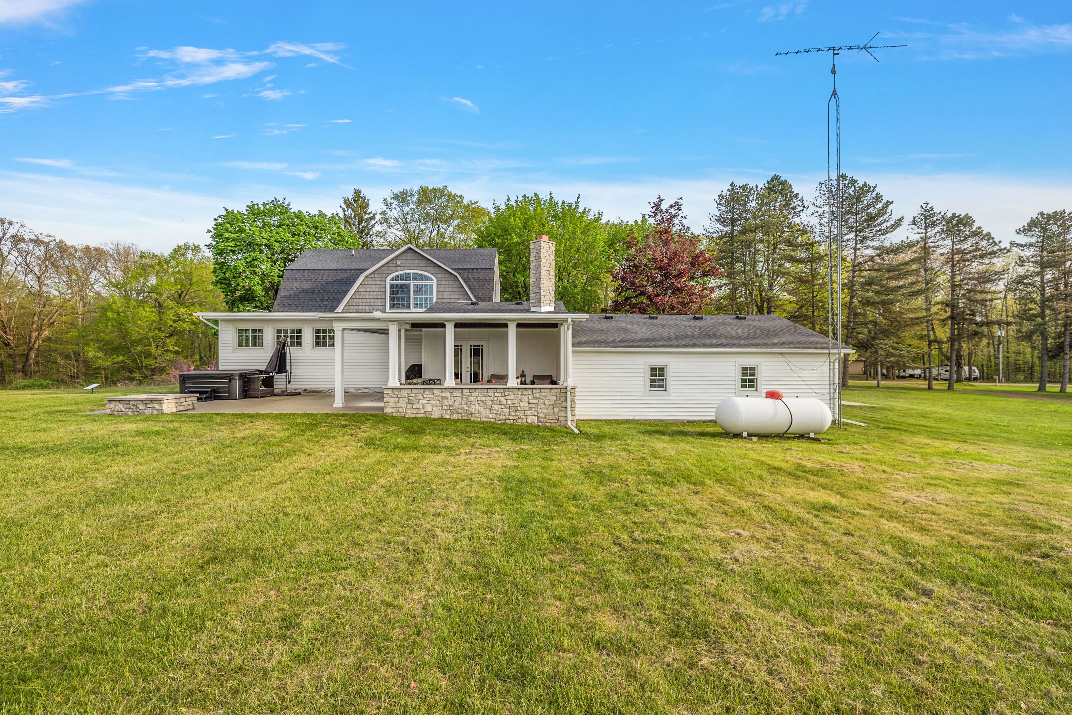 Lapeer, Michigan, 48446, United States, 3 Bedrooms Bedrooms, ,3 BathroomsBathrooms,Residential,For Sale,1807145