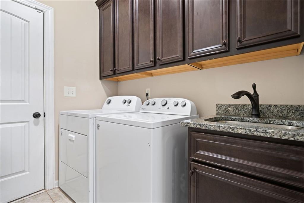 Mcdonough, Georgia, 30253, United States, 4 Bedrooms Bedrooms, ,4 BathroomsBathrooms,Residential,For Sale,1818285
