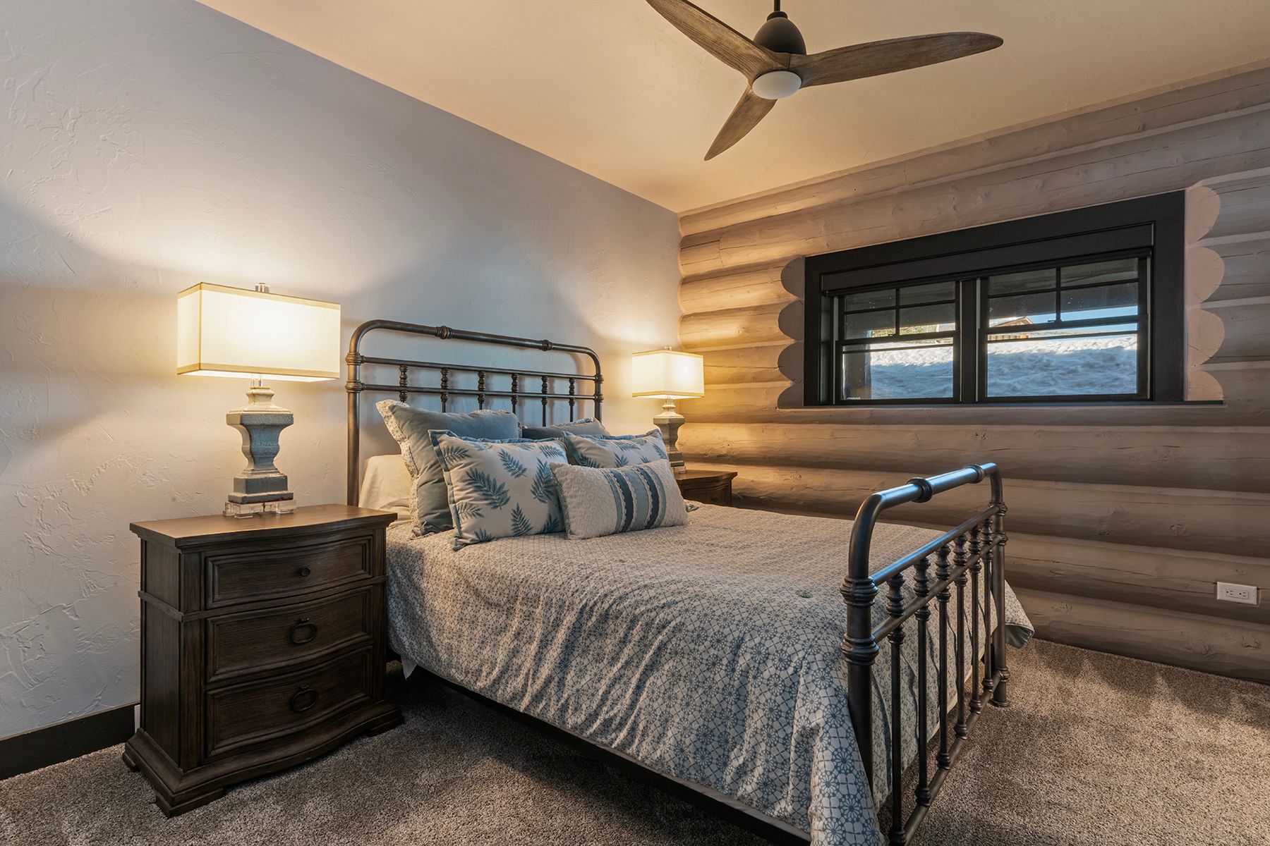  Privacy in Bedford - 物件實景