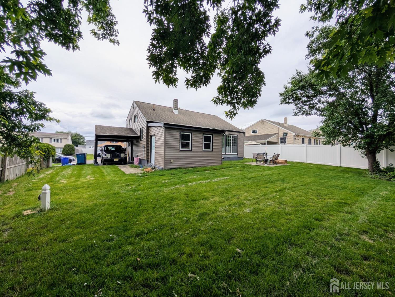 Old Bridge, New Jersey, 08857, United States, 3 Bedrooms Bedrooms, ,2 BathroomsBathrooms,Residential,For Sale,1849014