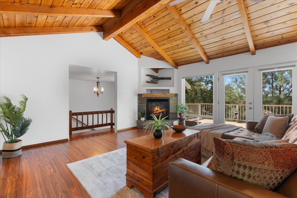 Penn Valley, California, 95946, United States, 3 Bedrooms Bedrooms, ,3 BathroomsBathrooms,Residential,For Sale,1910583