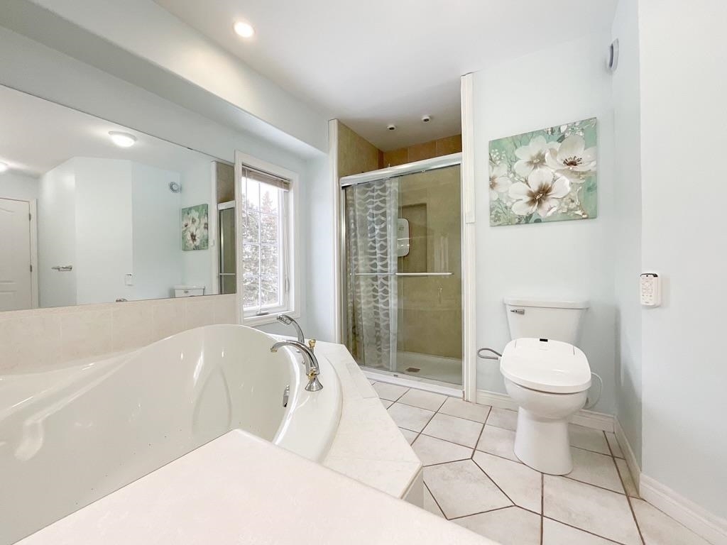 STRATFORD, Prince Edward Island, C1B 2H3, CA, 4 Bedrooms Bedrooms, ,2 BathroomsBathrooms,Residential,For Sale,1885210