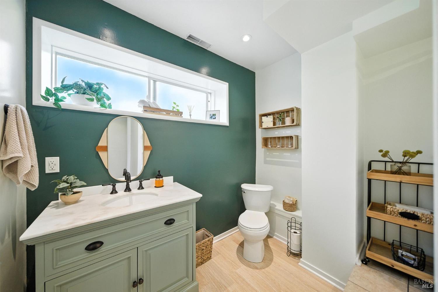Woodacre, California, 94973, United States, 4 Bedrooms Bedrooms, ,3 BathroomsBathrooms,Residential,For Sale,1901016