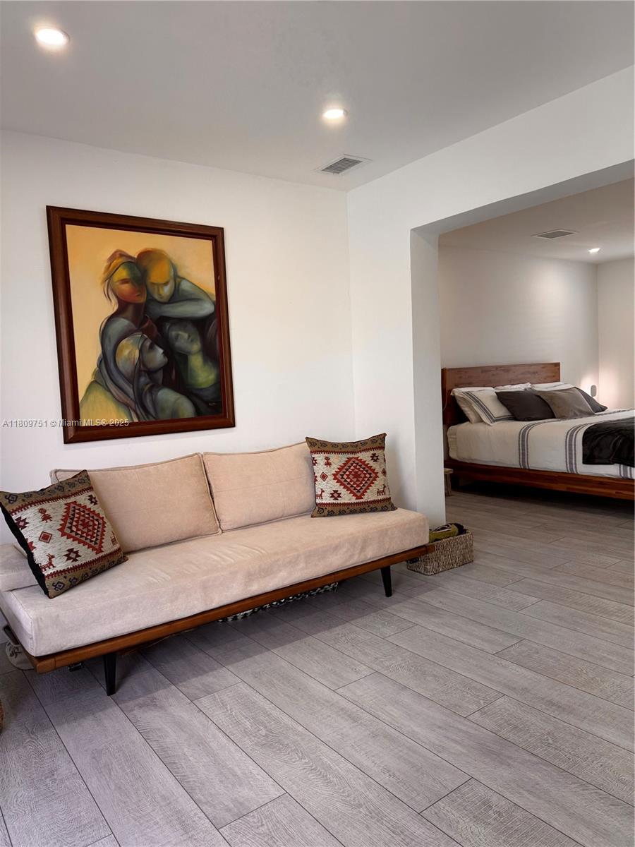 Pompano Beach, Florida, 33060, United States, 2 Bedrooms Bedrooms, ,2 BathroomsBathrooms,Residential,For Sale,1829168