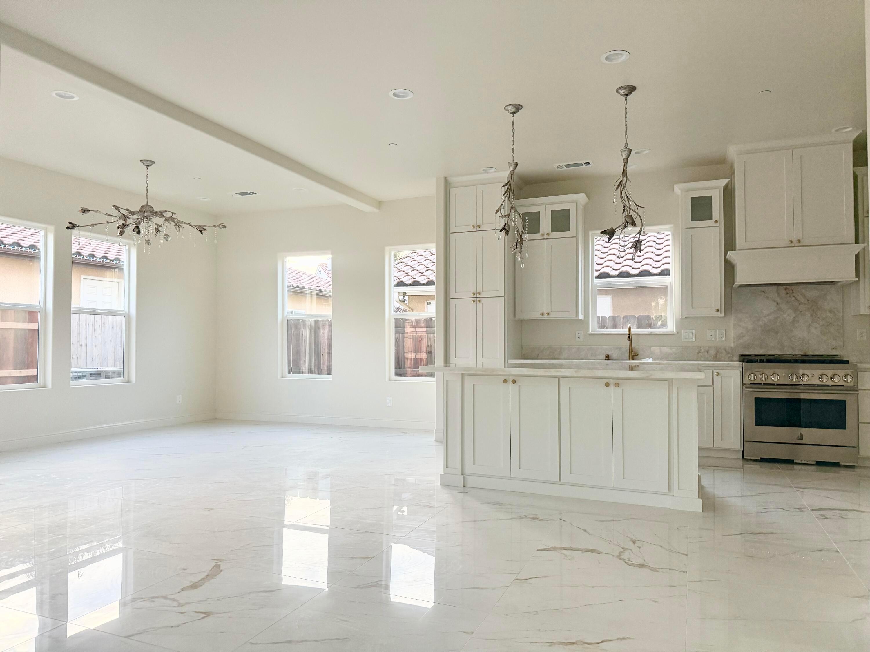 Lemoore, California, 93245, United States, 3 Bedrooms Bedrooms, ,3 BathroomsBathrooms,Residential,For Sale,2008623