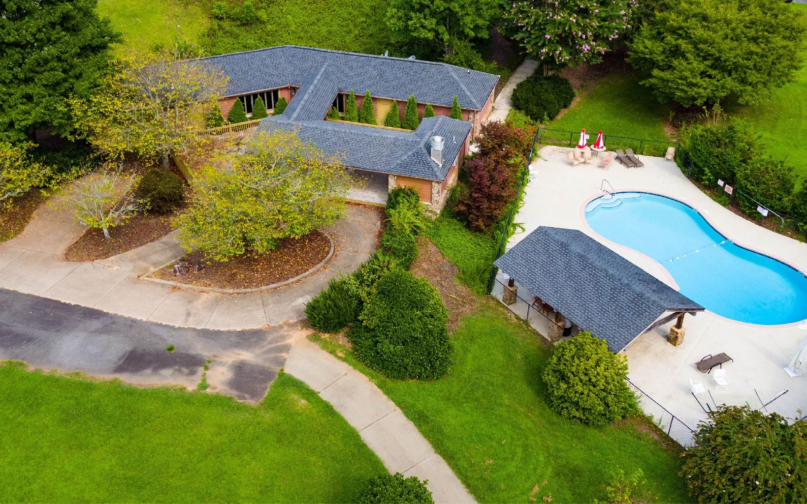 Hayesville, North Carolina, 28904, United States, 4 Bedrooms Bedrooms, ,4 BathroomsBathrooms,Residential,For Sale,1981181