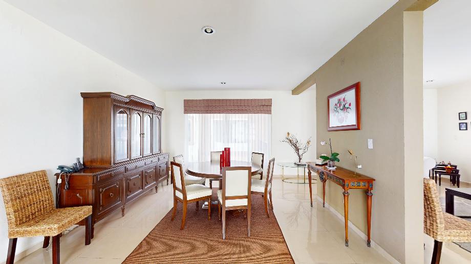 Atizapán de Zaragoza, Estado de méxico, 52938, Mexico, 8 Bedrooms Bedrooms, ,6 BathroomsBathrooms,Residential,For Sale,1746651