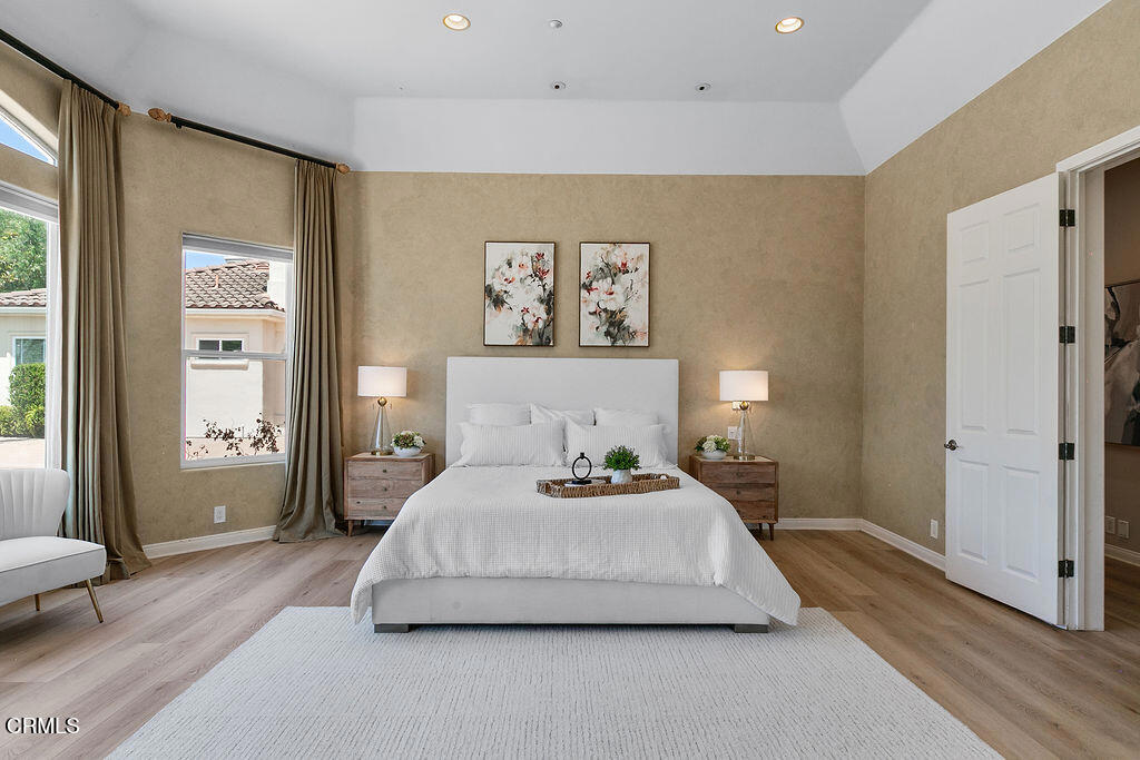 Camarillo, California, 93012, United States, 5 Bedrooms Bedrooms, ,4 BathroomsBathrooms,Residential,For Sale,1885935