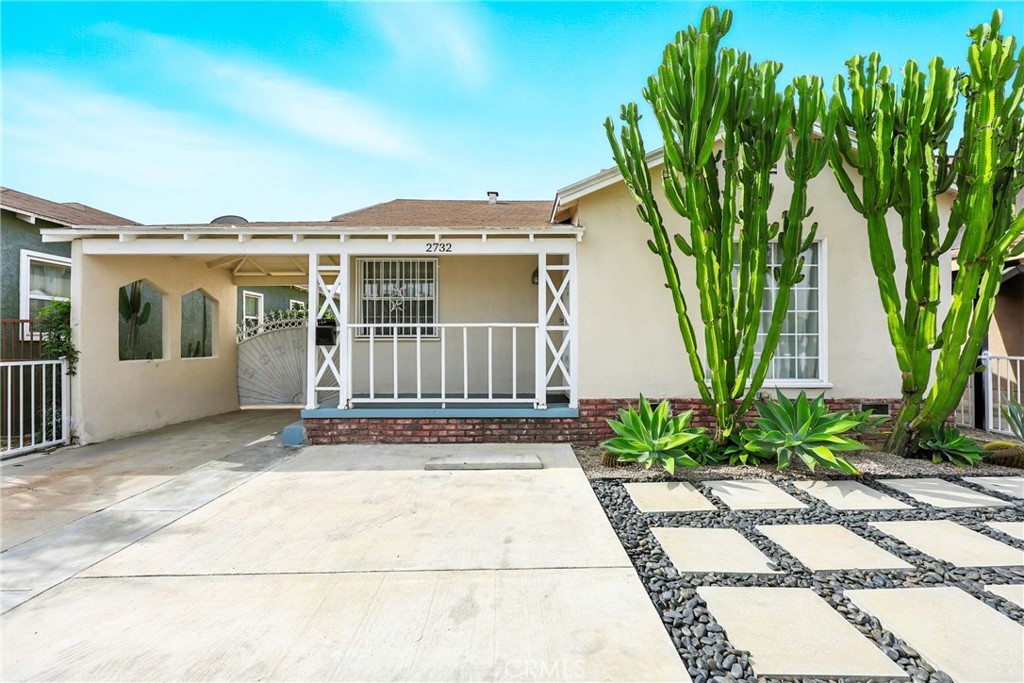 South Gate, California, 90280, United States, 2 Bedrooms Bedrooms, ,1 BathroomBathrooms,Residential,For Sale,1942759