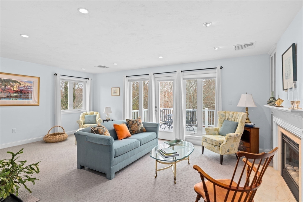 Plymouth, Massachusetts, 02360, United States, 2 Bedrooms Bedrooms, ,3 BathroomsBathrooms,Residential,For Sale,1994684