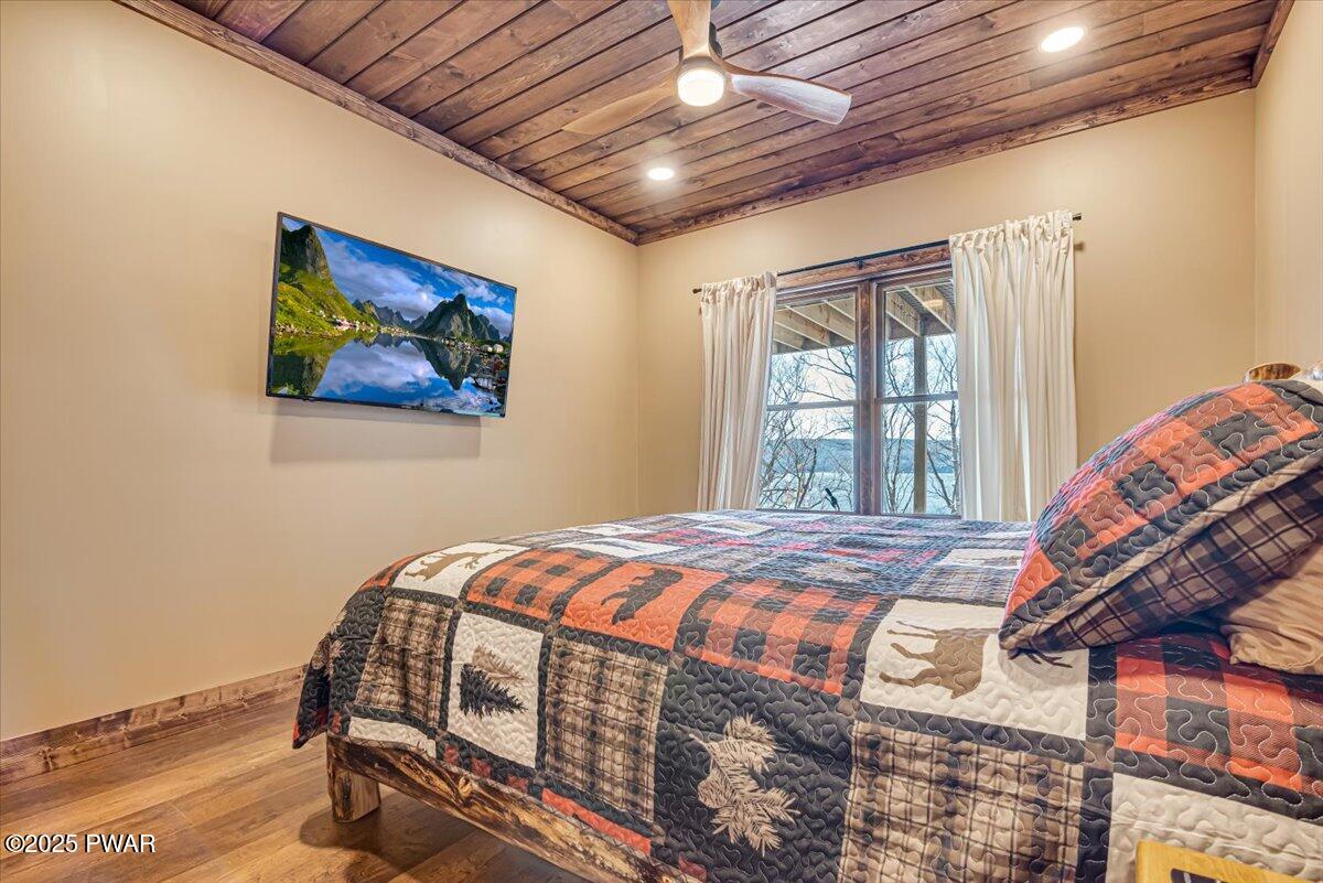 Lake Ariel, Pennsylvania, 18436, United States, 6 Bedrooms Bedrooms, ,4 BathroomsBathrooms,Residential,For Sale,2005698