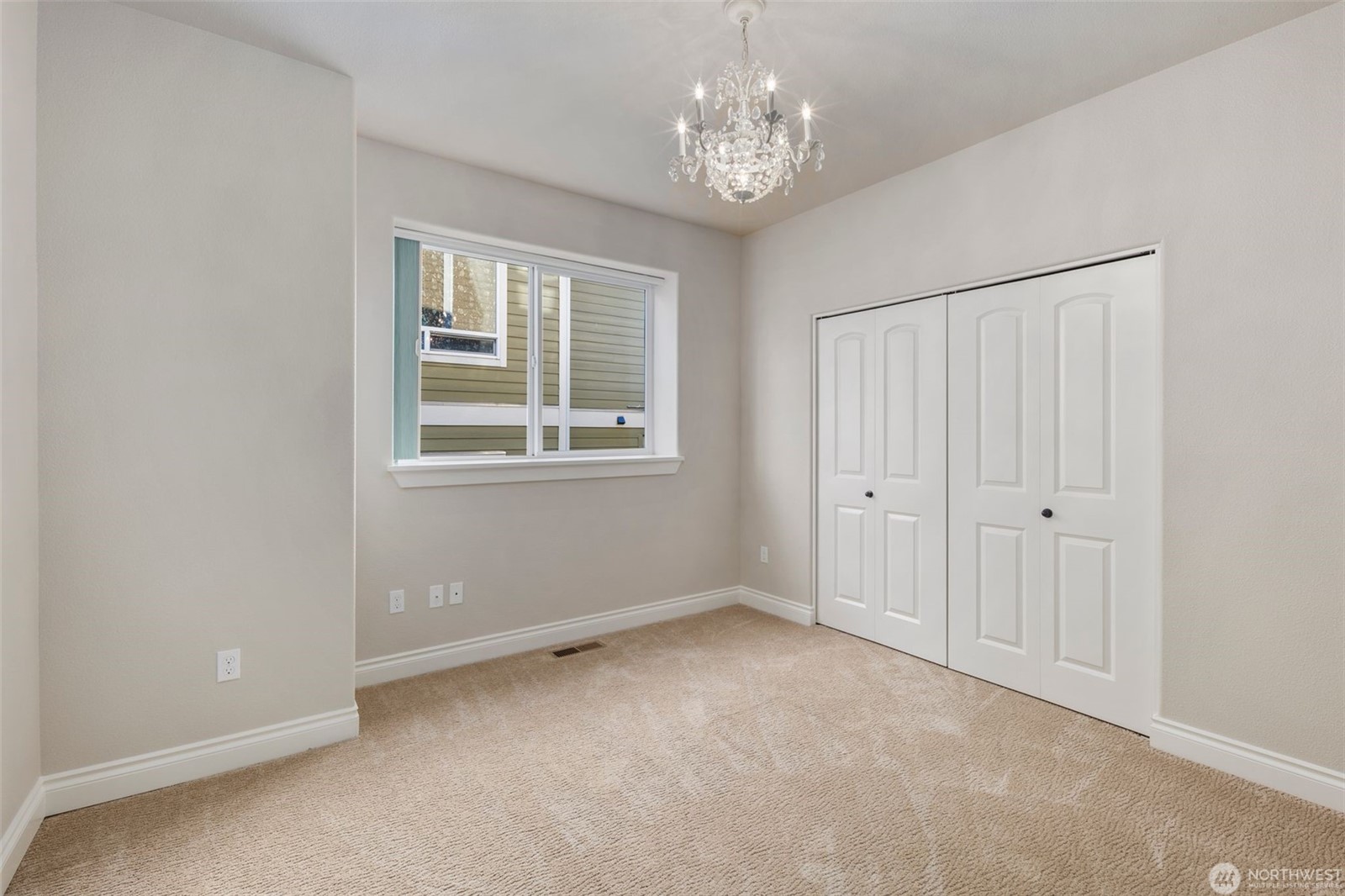 Ilwaco, Washington, 98624, United States, 3 Bedrooms Bedrooms, ,3 BathroomsBathrooms,Residential,For Sale,1978270