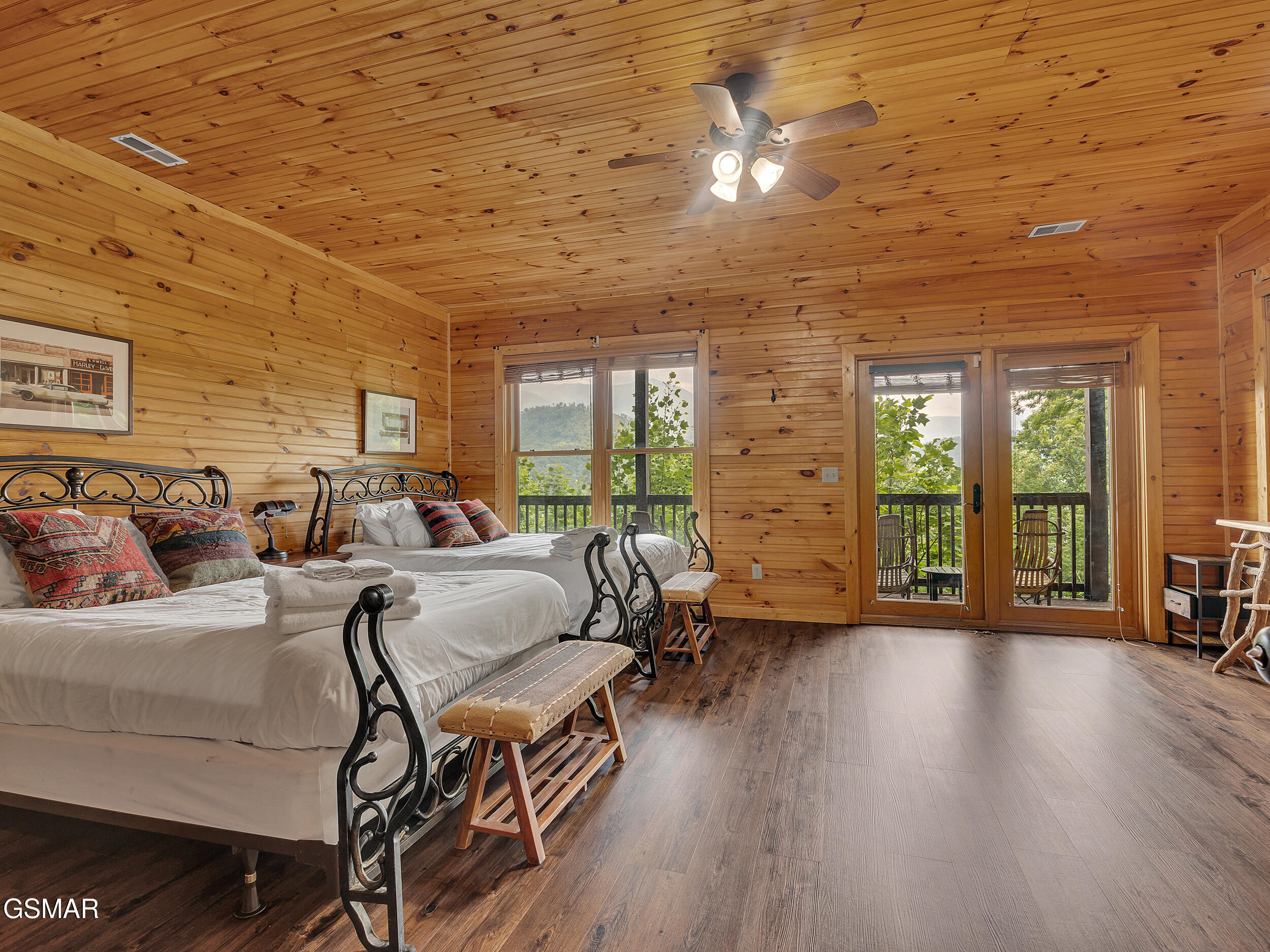 Gatlinburg, Tennessee, 37738, United States, 8 Bedrooms Bedrooms, ,10 BathroomsBathrooms,Residential,For Sale,2018068