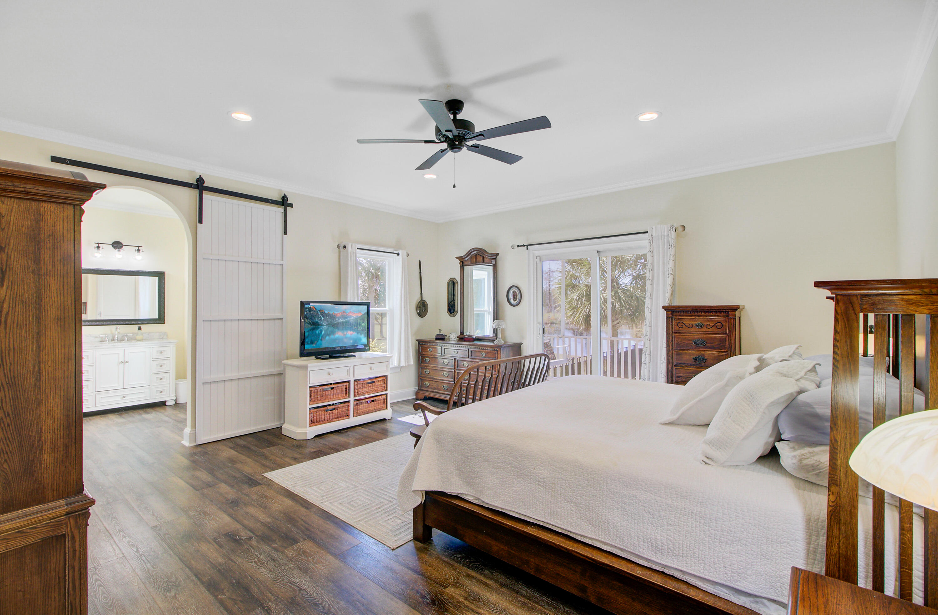 Cross, South Carolina, 29436, United States, 4 Bedrooms Bedrooms, ,3 BathroomsBathrooms,Residential,For Sale,1992832