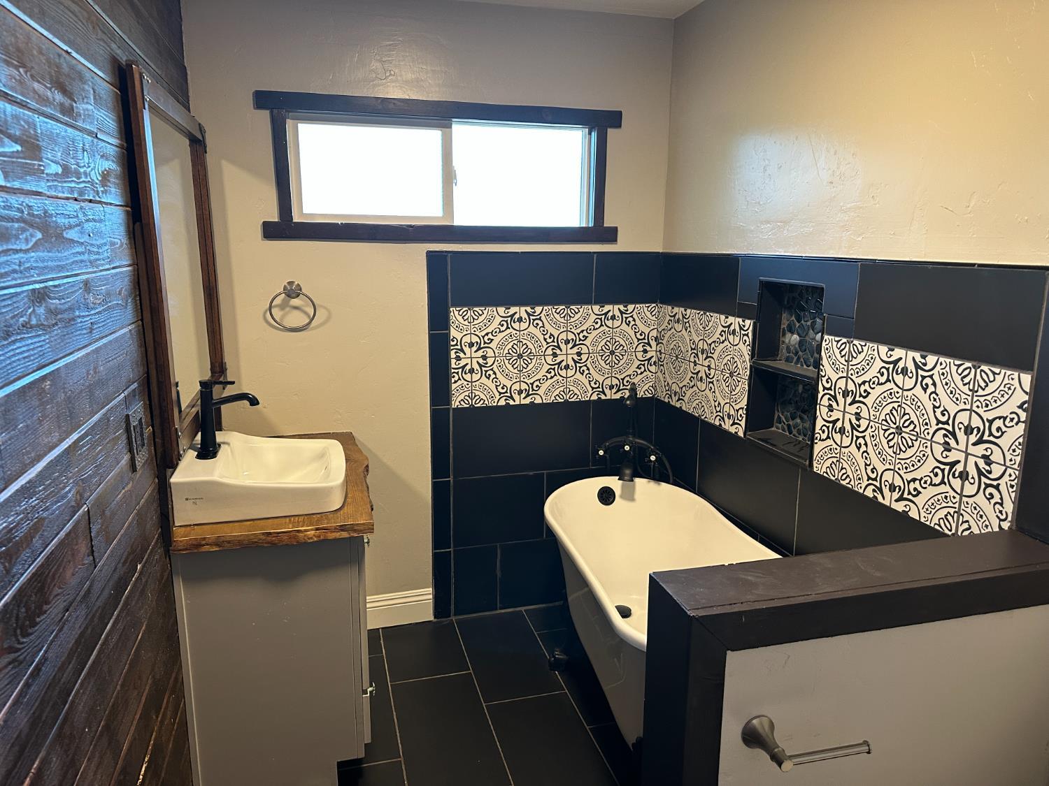 El Dorado, California, 95623, United States, 3 Bedrooms Bedrooms, ,2 BathroomsBathrooms,Residential,For Sale,1888734