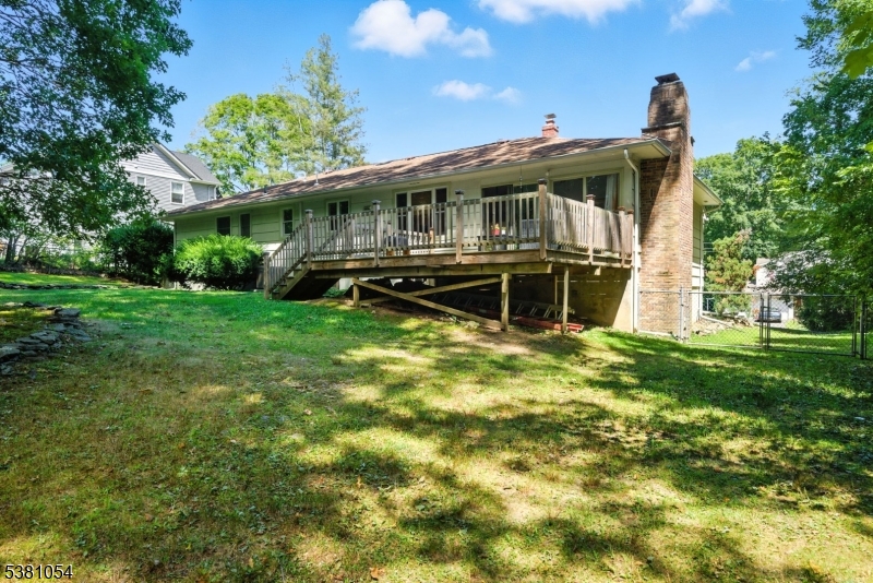 Parsippany-Troy Hills Twp., New Jersey, 07005, United States, 3 Bedrooms Bedrooms, ,2 BathroomsBathrooms,Residential,For Sale,1934343