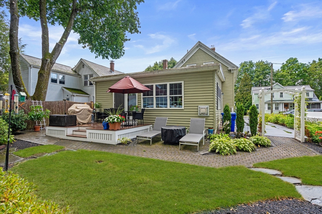 Maynard, Massachusetts, 01754, United States, 3 Bedrooms Bedrooms, ,2 BathroomsBathrooms,Residential,For Sale,1941830