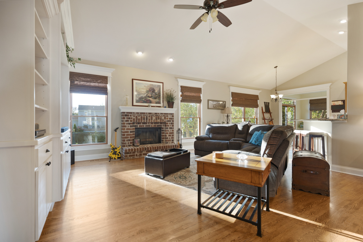 Hampshire, Illinois, 60140, United States, 3 Bedrooms Bedrooms, ,3 BathroomsBathrooms,Residential,For Sale,1978755