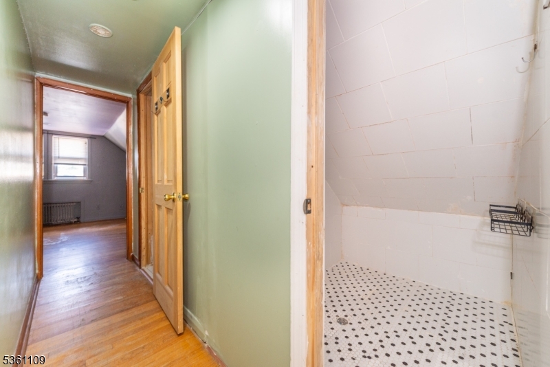 Prospect Park Boro, New Jersey, 07508-1904, United States, 5 Bedrooms Bedrooms, ,3 BathroomsBathrooms,Residential,For Sale,1879687