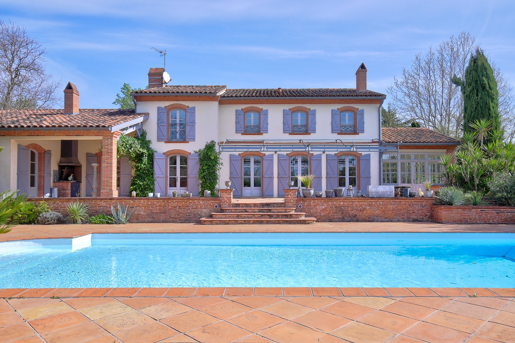  PROXIMITÉ TOULOUSE - MAISON 300m2 - PISCINE - GARAGE - 物件實景