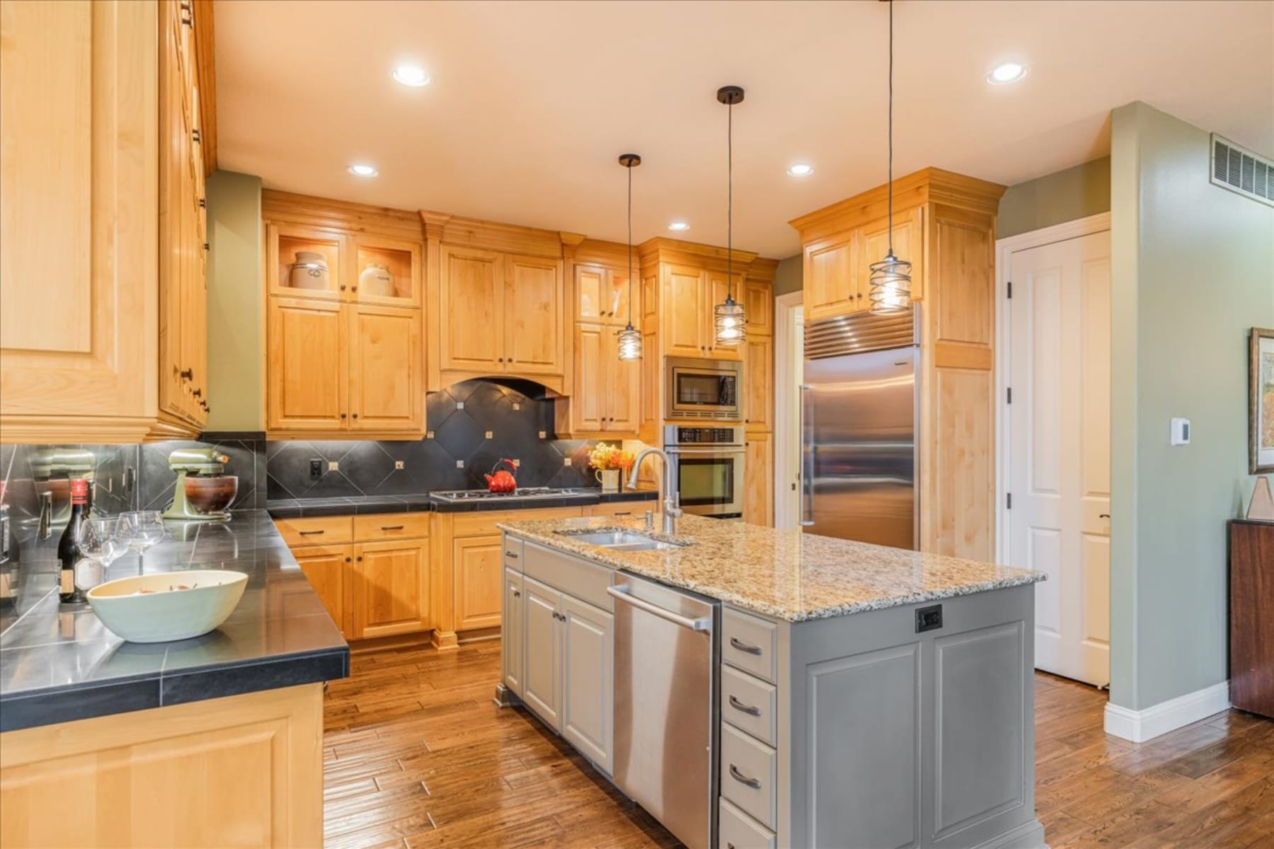  10279 SW SITKA CT Tualatin, OR 97062 - 物件實景